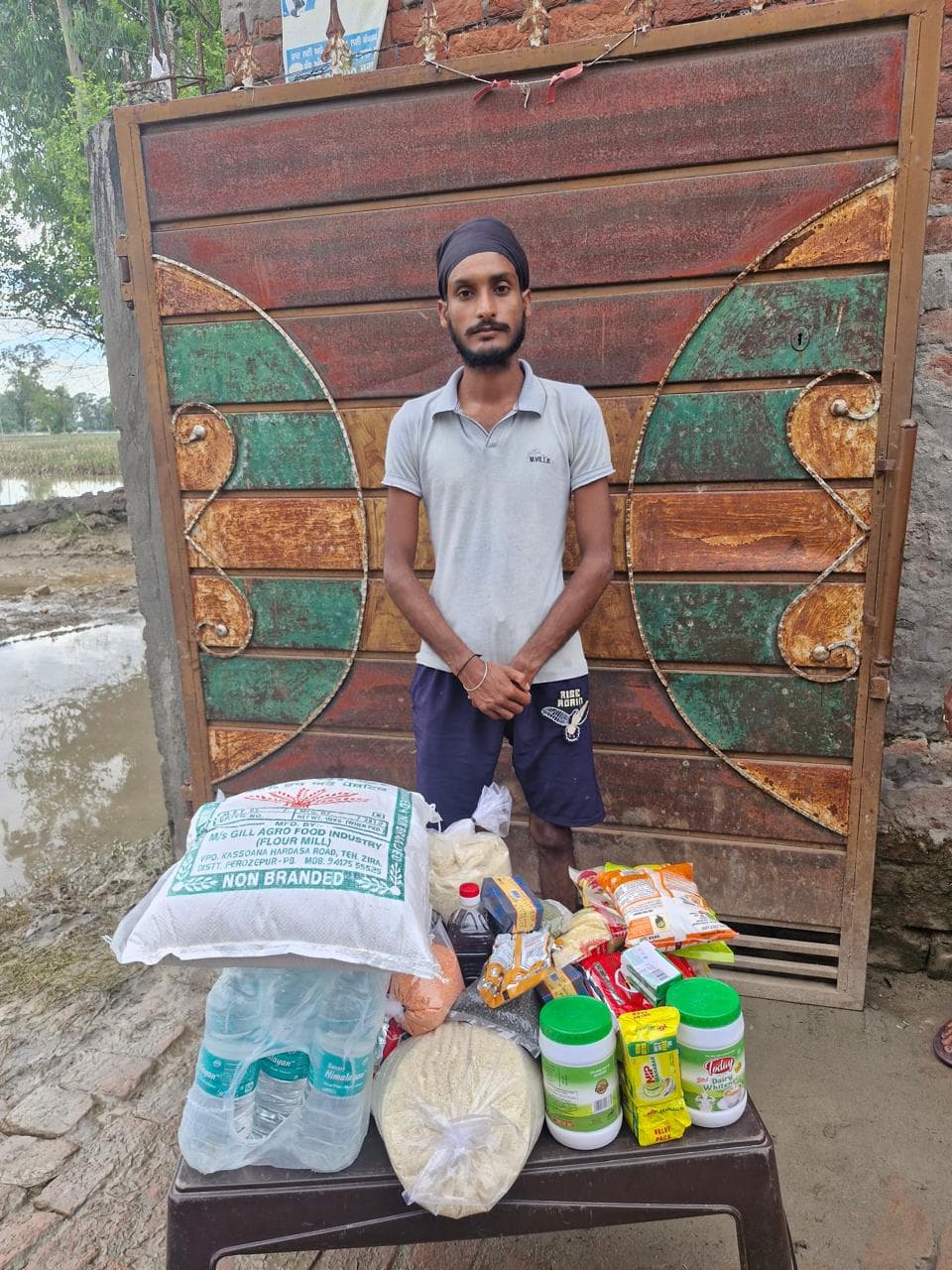 Beneficiaries and volunteers in a program environment